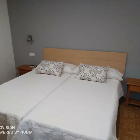 Aderezo Restaurante 게스트하우스 3*