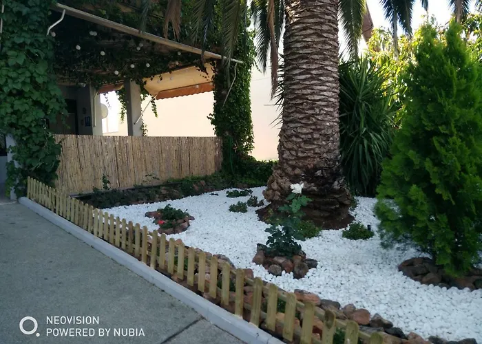 Πανσιόν Aderezo Restaurante